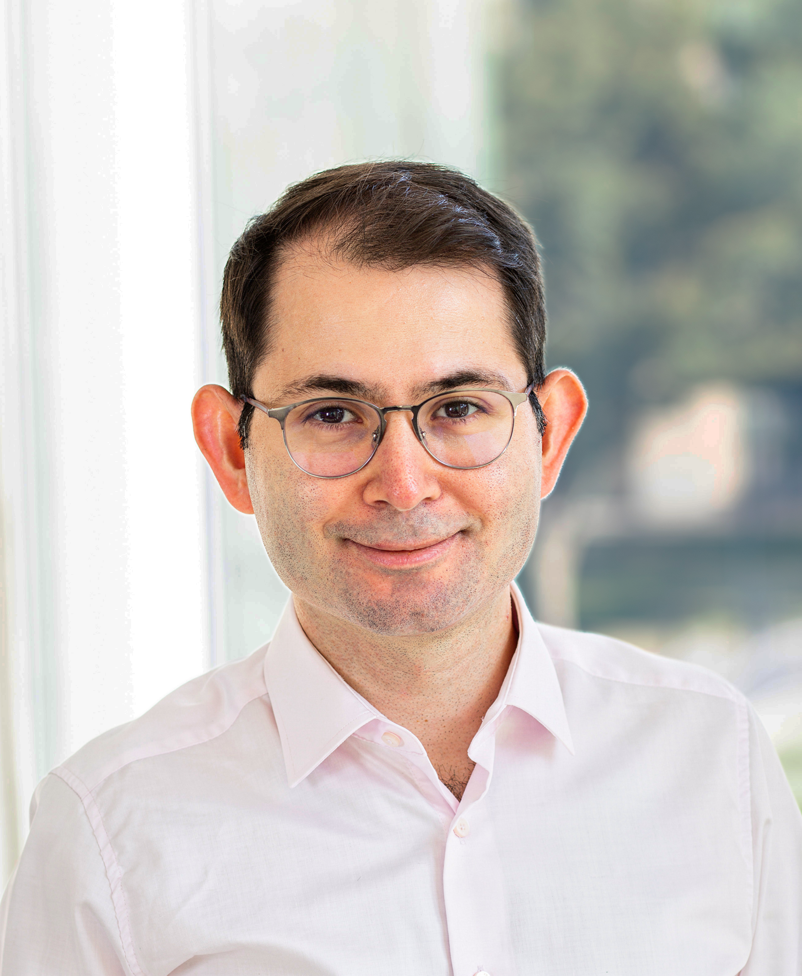 Burak_Varici_headshot.png
